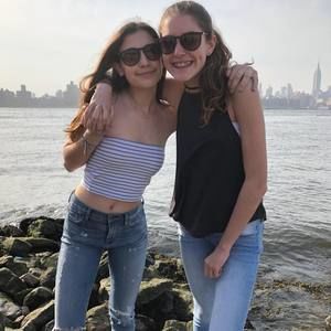 Meet your Posher, Mia